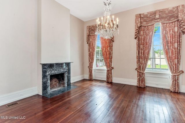 701 N Union Street Street, Natchez, MS 39120