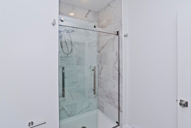 107 Williams St, Northampton, MA 01060