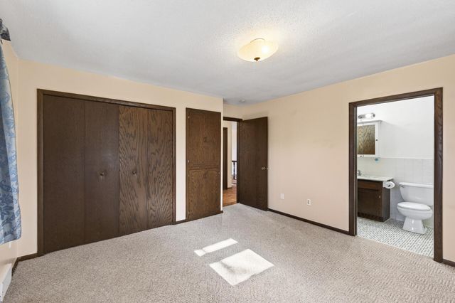 5920 Colfax Avenue N, Brooklyn Center, MN 55430