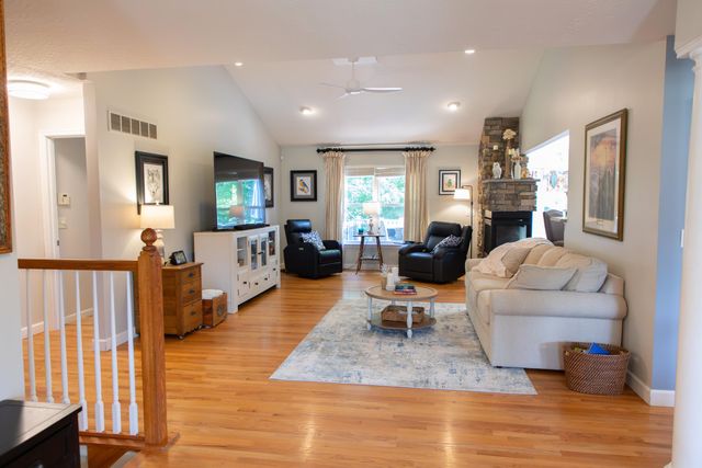 6260 Rebecca Way, Independence, KY 41051