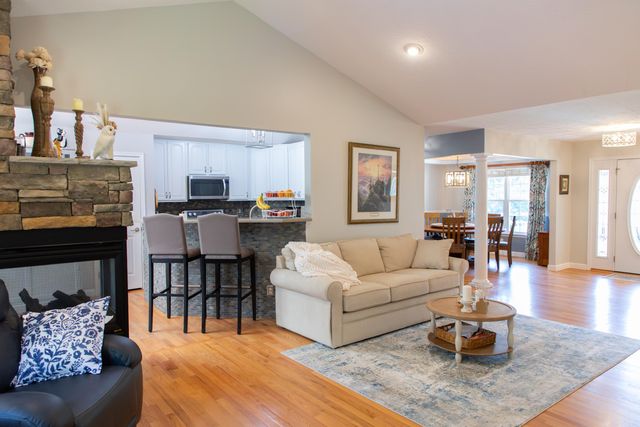 6260 Rebecca Way, Independence, KY 41051