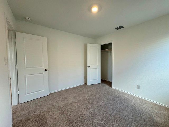 184 Chapel Beck DR, Kyle, TX 78640