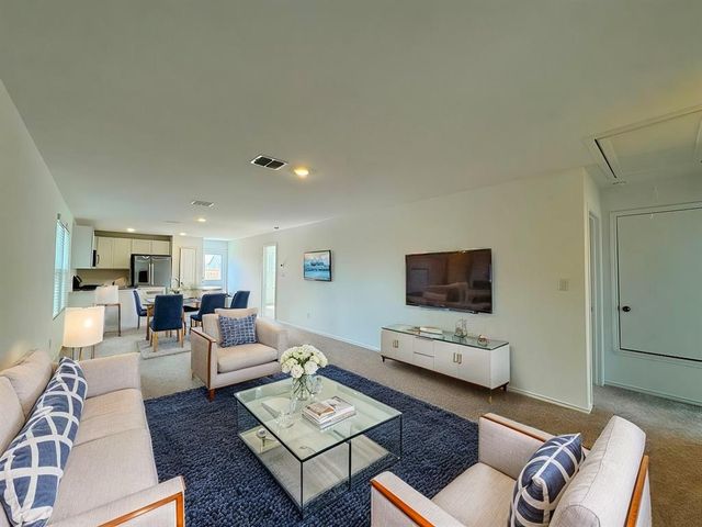 184 Chapel Beck DR, Kyle, TX 78640