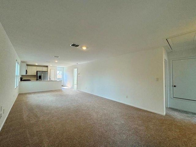 184 Chapel Beck DR, Kyle, TX 78640