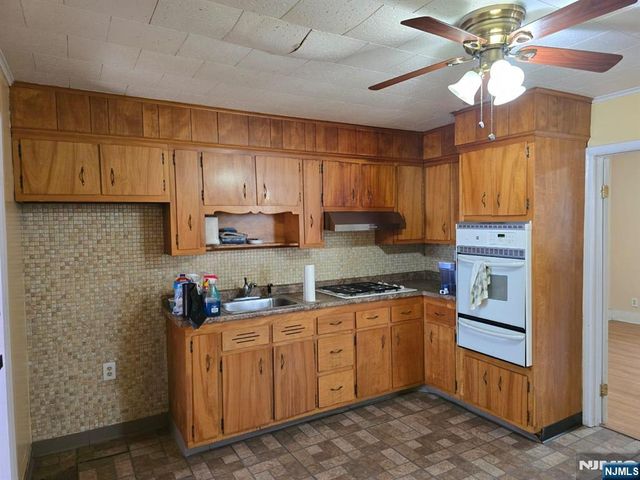 16 Lake Street, Belleville, NJ 07109