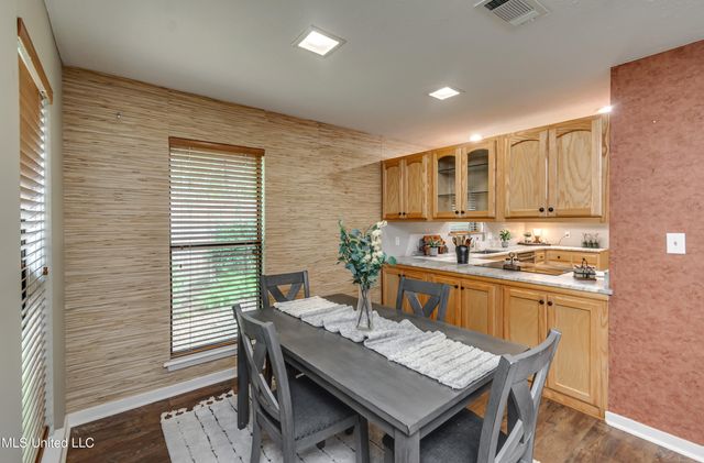 232 Waterwood Drive, Brandon, MS 39047