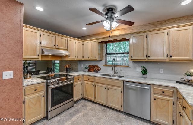 232 Waterwood Drive, Brandon, MS 39047
