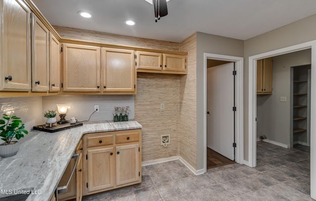 232 Waterwood Drive, Brandon, MS 39047