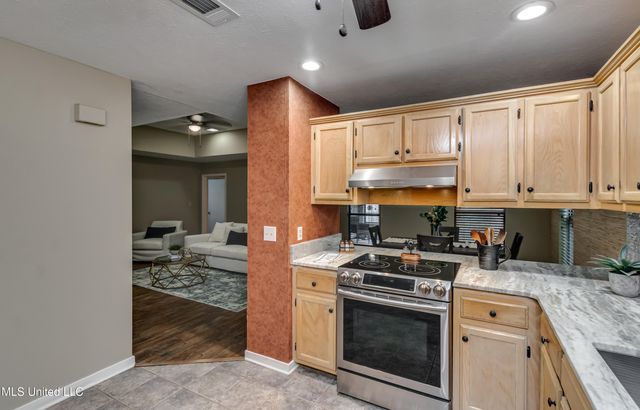 232 Waterwood Drive, Brandon, MS 39047