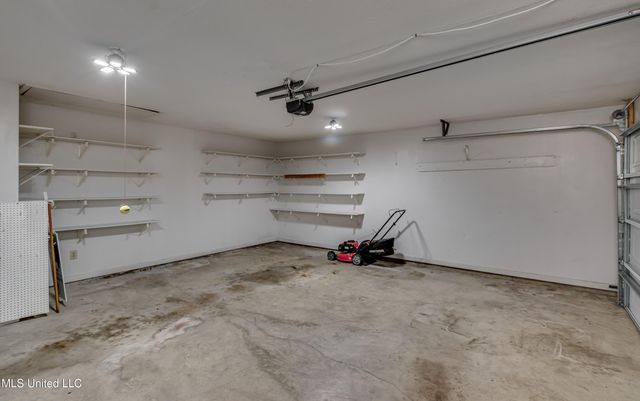 232 Waterwood Drive, Brandon, MS 39047