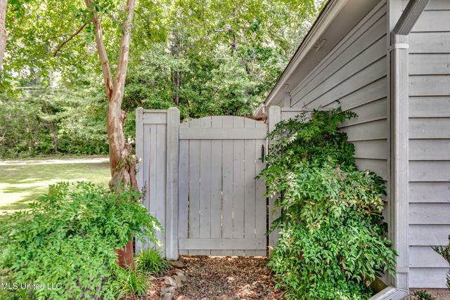 232 Waterwood Drive, Brandon, MS 39047