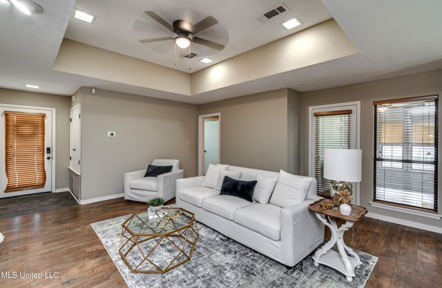 232 Waterwood Drive, Brandon, MS 39047