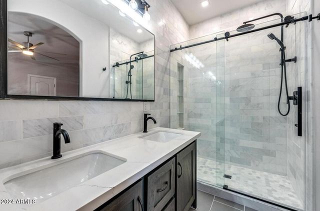 3435 E Lance Lane, Phoenix, AZ 85018