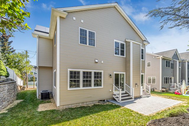 153 Pease Avenue, Fairfield, CT 06890