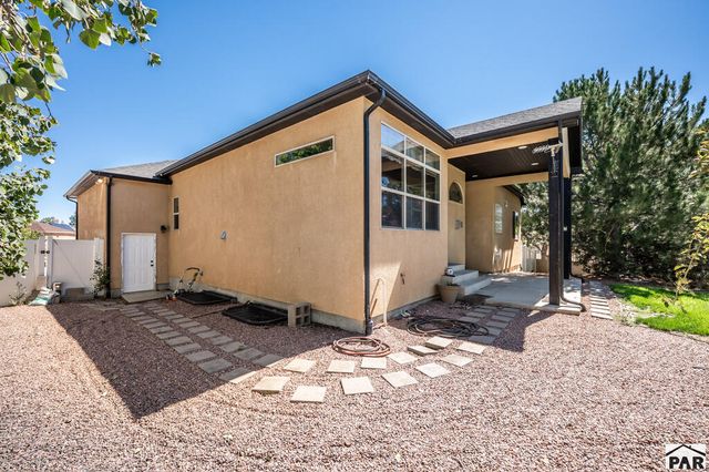 1812 Tierra Berienda, Pueblo, CO 81008