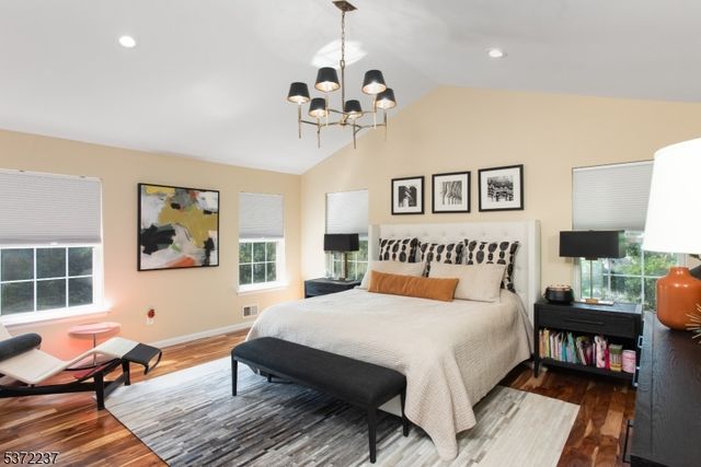 7 Beechwood Ter, Green Brook Twp., NJ 08812