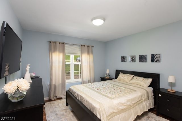 7 Beechwood Ter, Green Brook Twp., NJ 08812