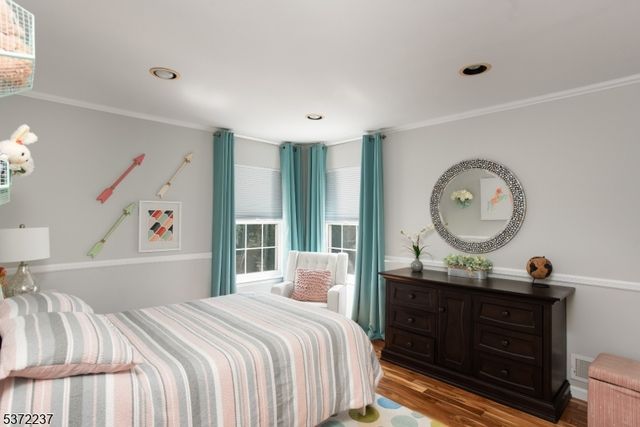7 Beechwood Ter, Green Brook Twp., NJ 08812