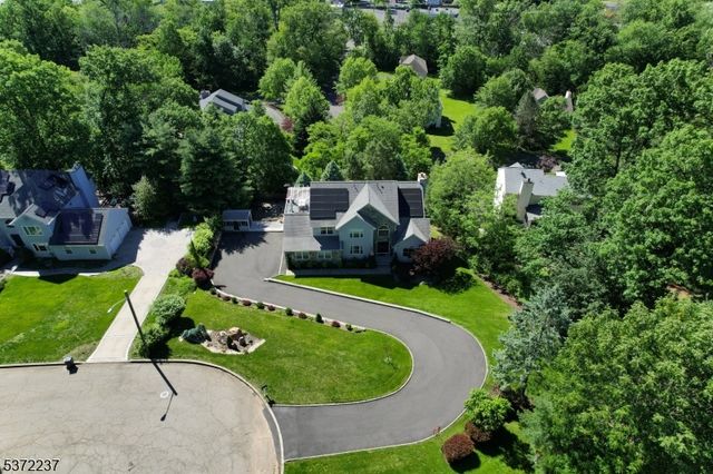 7 Beechwood Ter, Green Brook Twp., NJ 08812
