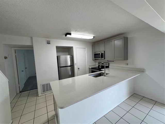 1809 TOWNHALL LANE 1809, Orlando, FL 32807