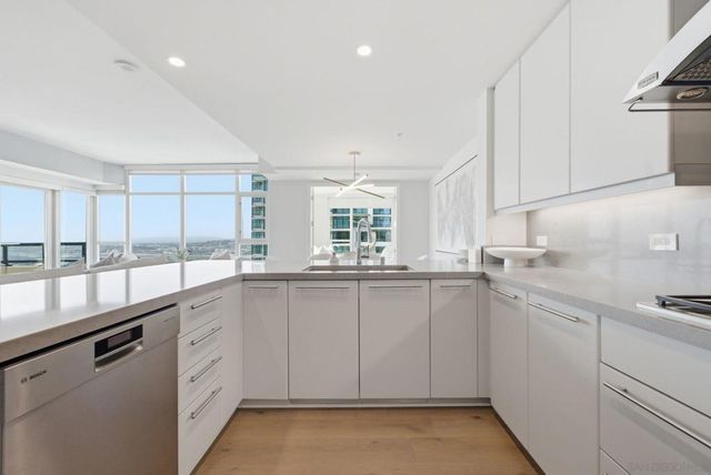 1199 Pacific Highway 3401, San Diego, CA 92101