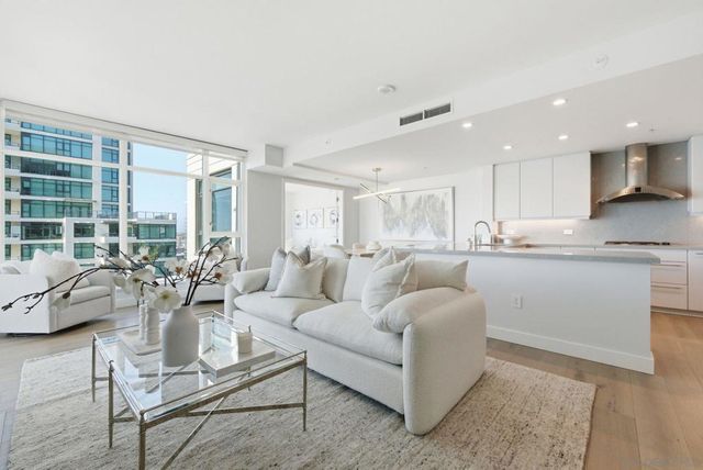 1199 Pacific Highway 3401, San Diego, CA 92101
