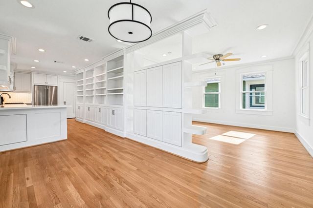 1224 Waverly Street, Houston, TX 77008