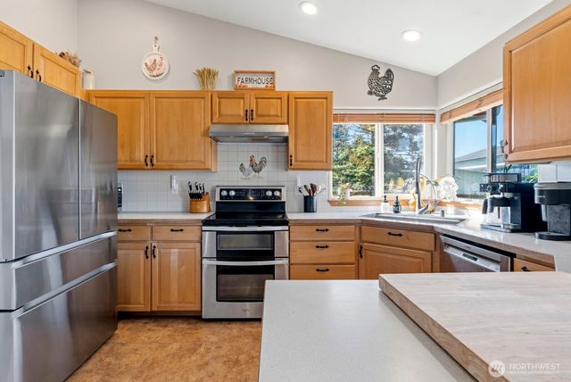 9505 Bridge Road SE, Yelm, WA 98597