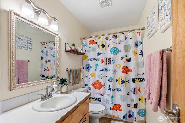9505 Bridge Road SE, Yelm, WA 98597