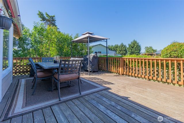 9505 Bridge Road SE, Yelm, WA 98597