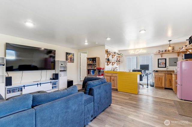 9505 Bridge Road SE, Yelm, WA 98597