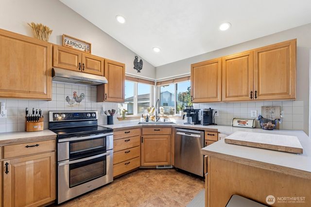 9505 Bridge Road SE, Yelm, WA 98597