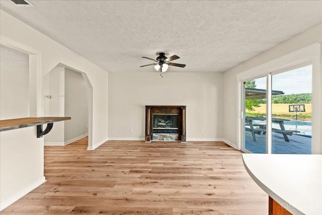 1003 Cross Road, Winchester, OH 45697