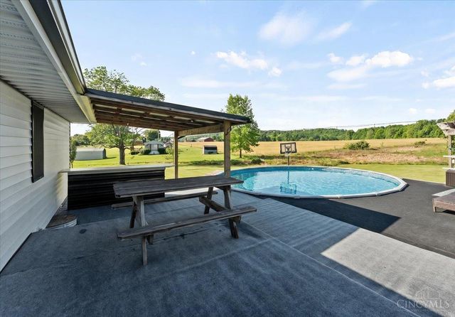 1003 Cross Road, Winchester, OH 45697
