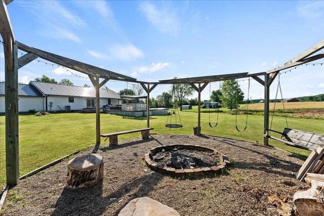 1003 Cross Road, Winchester, OH 45697