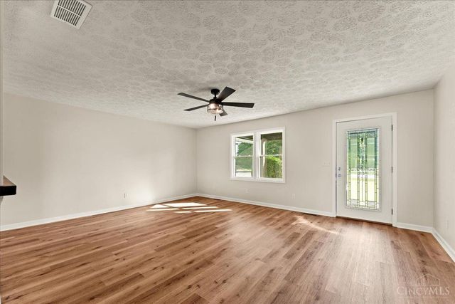 1003 Cross Road, Winchester, OH 45697