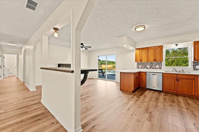 1003 Cross Road, Winchester, OH 45697