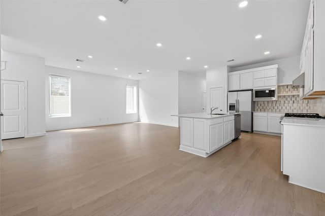 21619 Colonial Meadow Creek Trail, Waller, TX 77484