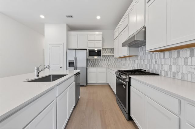 21619 Colonial Meadow Creek Trail, Waller, TX 77484