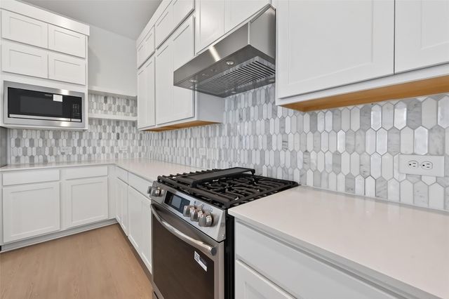 21619 Colonial Meadow Creek Trail, Waller, TX 77484