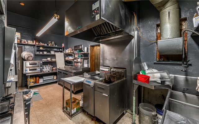 1435 Freeport Rd, Cheswick, PA 15024