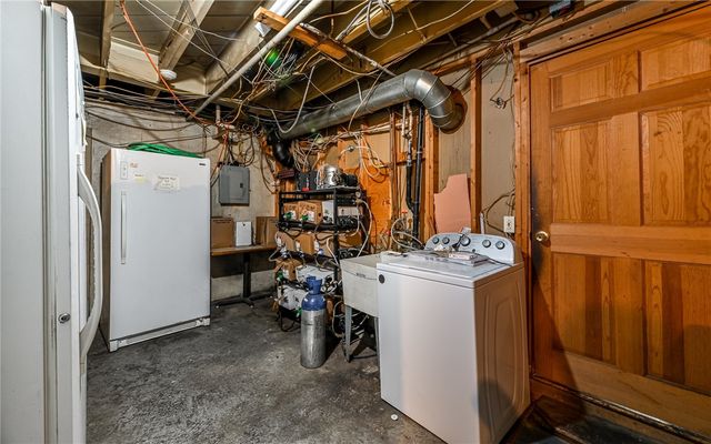 1435 Freeport Rd, Cheswick, PA 15024