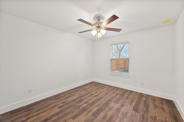 401 N Goodman Avenue, Kerens, TX 75144