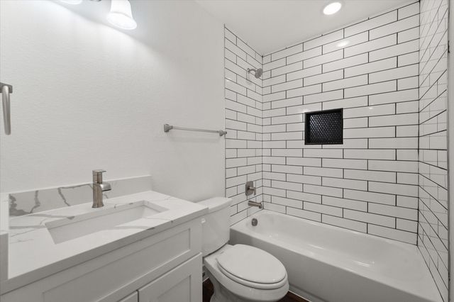 401 N Goodman Avenue, Kerens, TX 75144