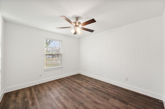 401 N Goodman Avenue, Kerens, TX 75144