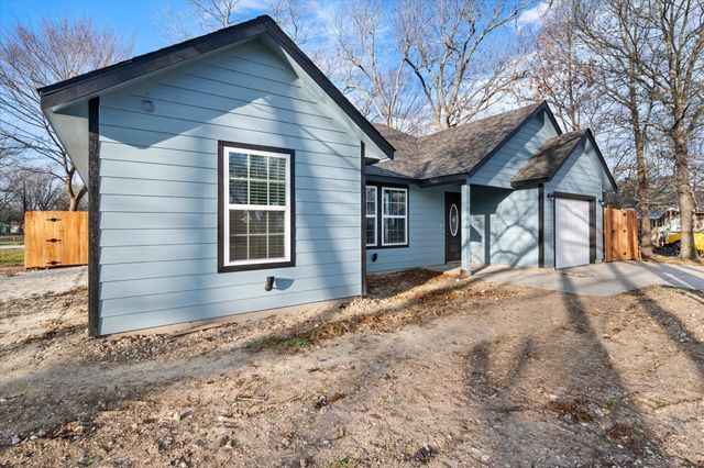 401 N Goodman Avenue, Kerens, TX 75144