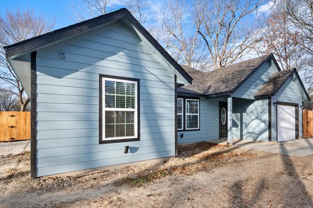 401 N Goodman Avenue, Kerens, TX 75144