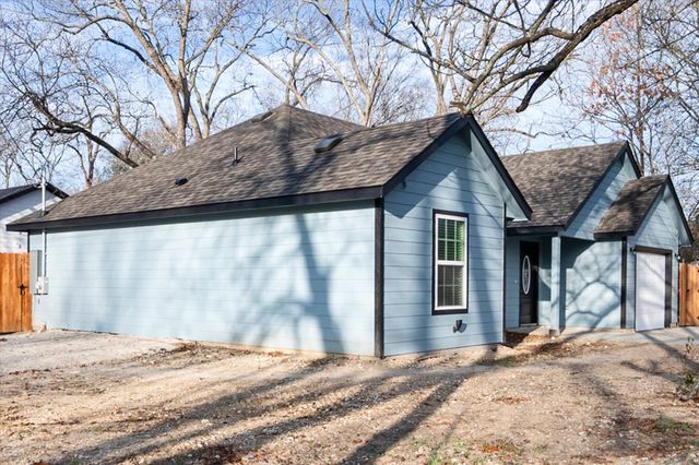 401 N Goodman Avenue, Kerens, TX 75144