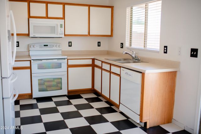 14911 W ACAPULCO Lane, Surprise, AZ 85379