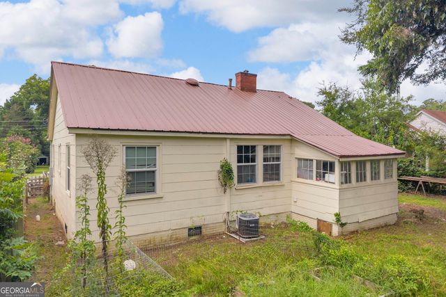 221 Edwards Street, Elberton, GA 30635